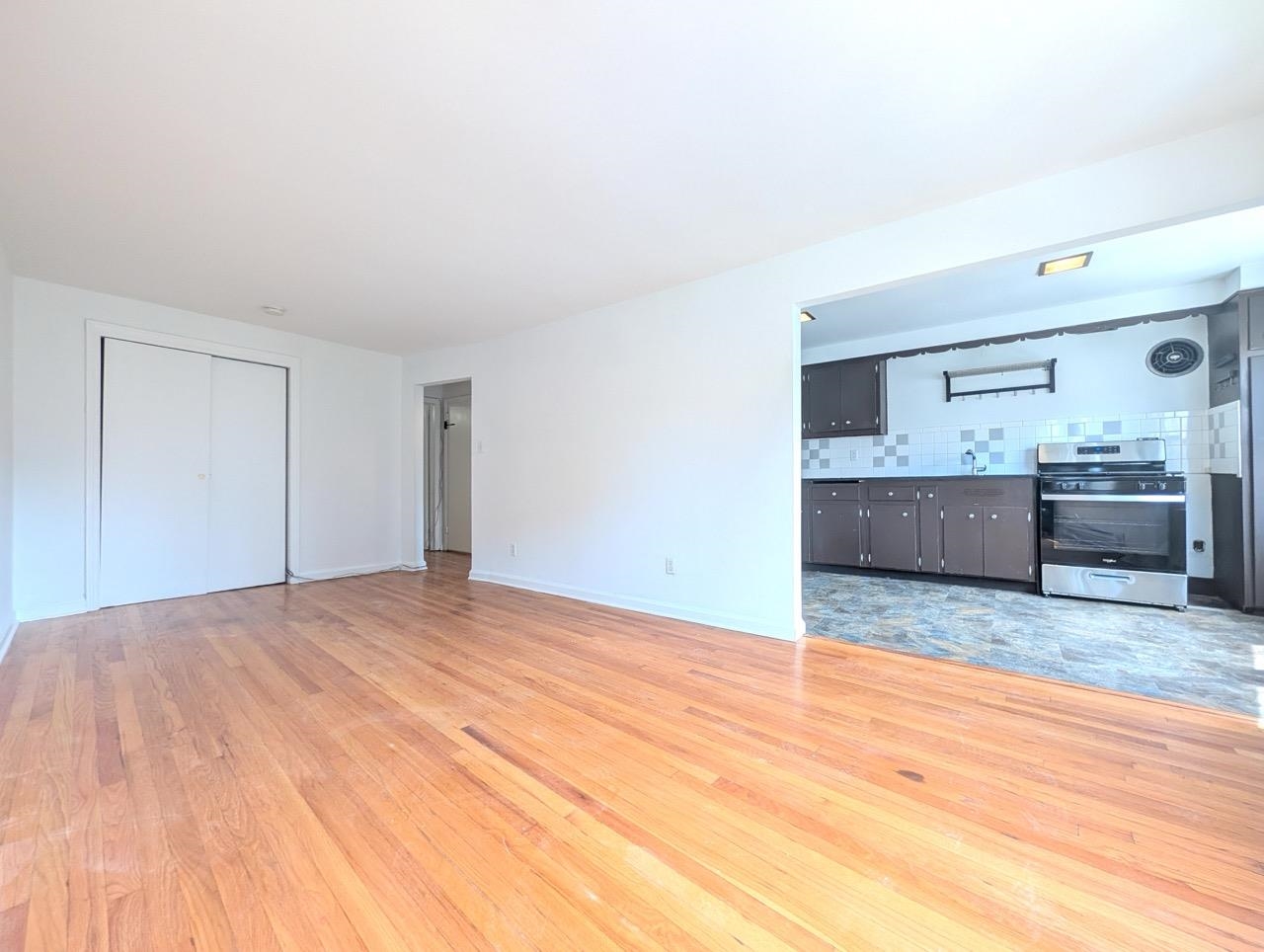 335 3RD ST Unit: 2