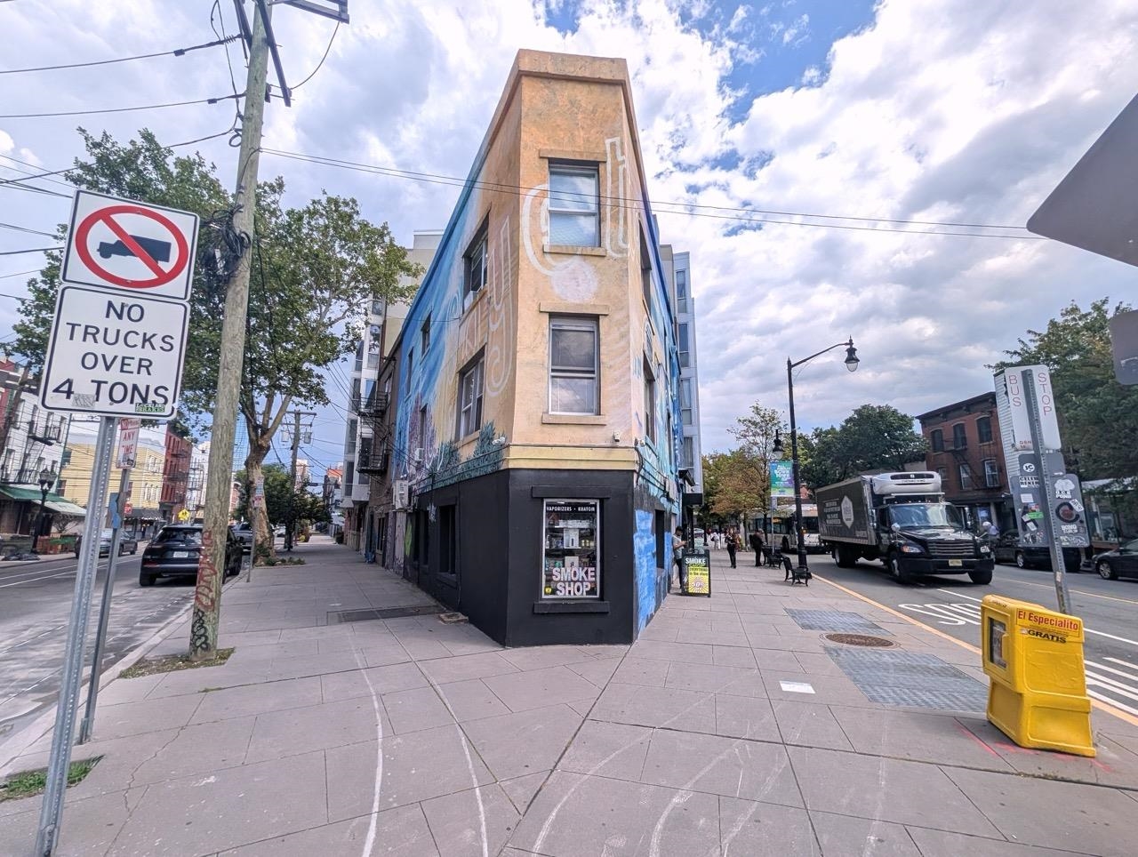 335 3RD ST Unit: 2
