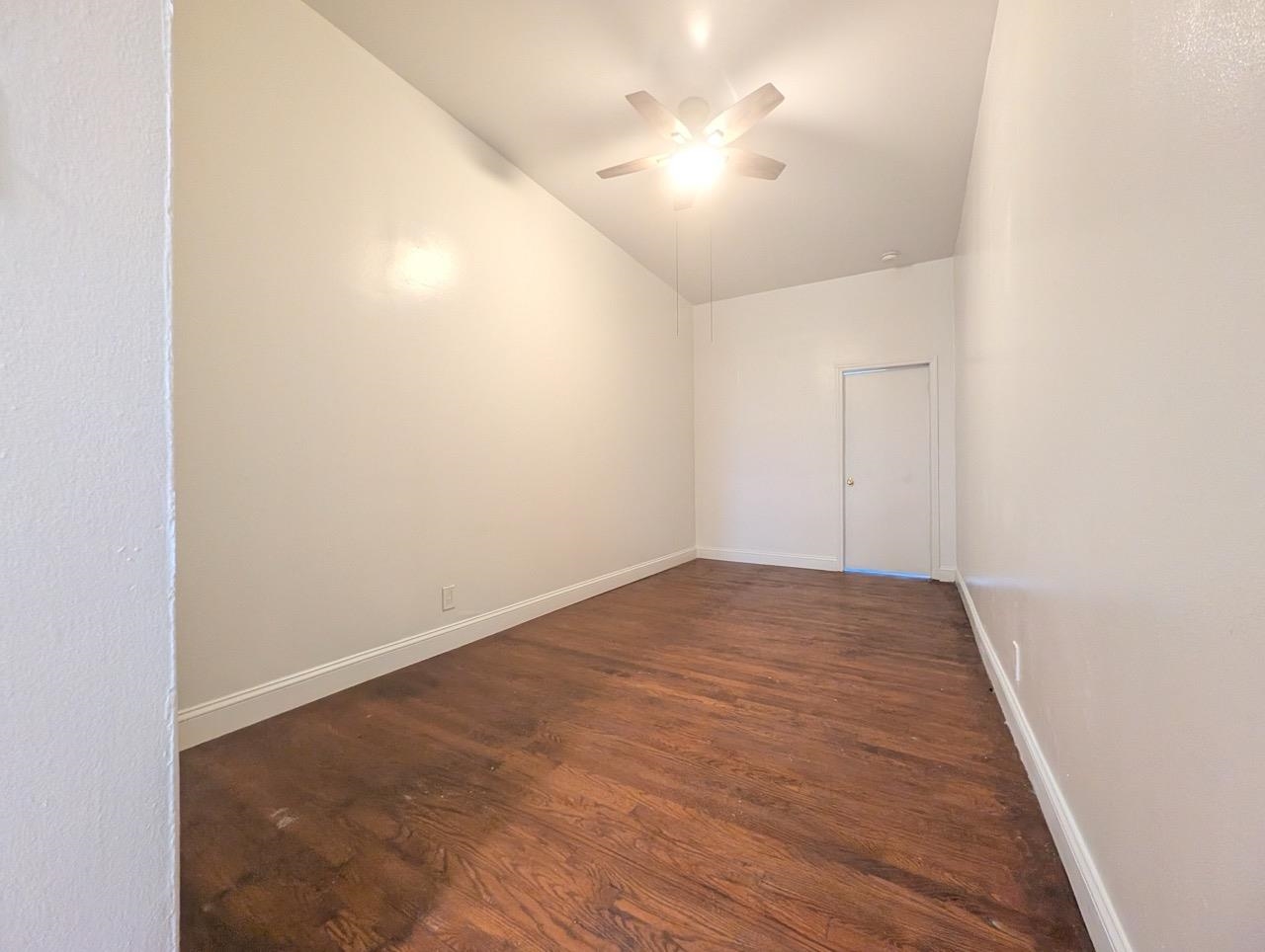 267 WEBSTER AVE Unit: 1R