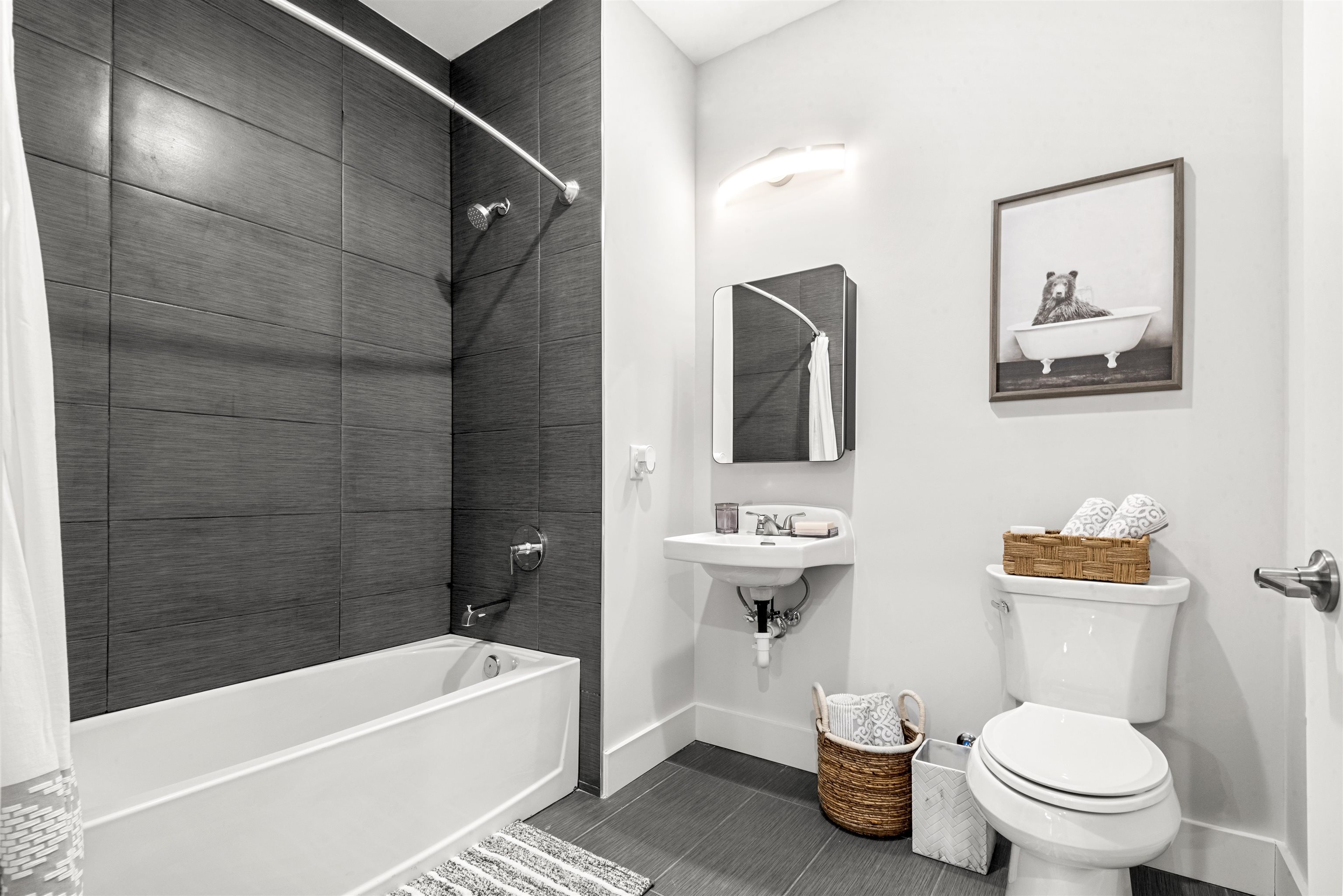 271 SIP AVE Unit: 408