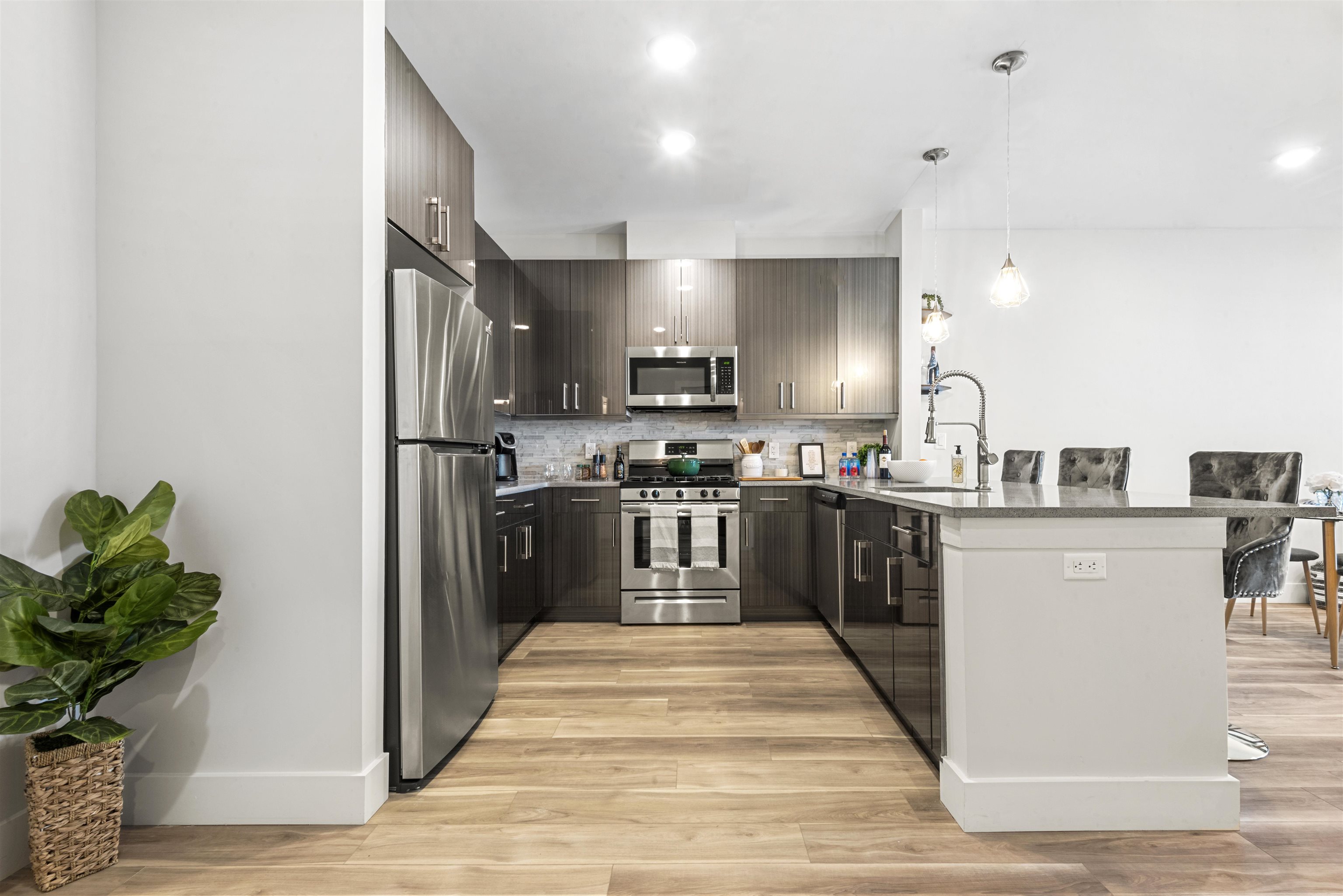 271 SIP AVE Unit: 408