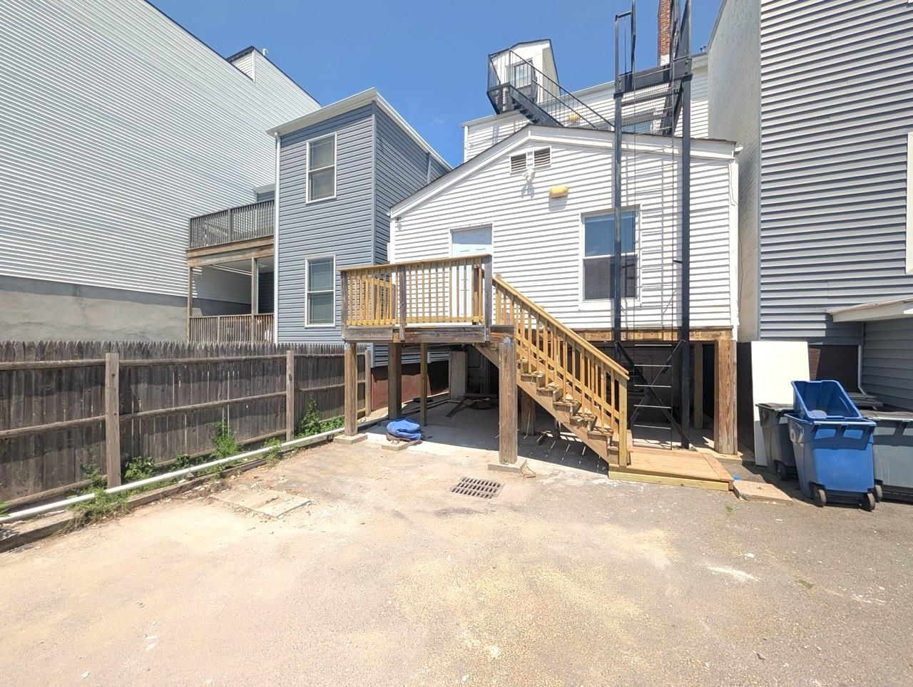 69 BEACON AVE Unit: 2