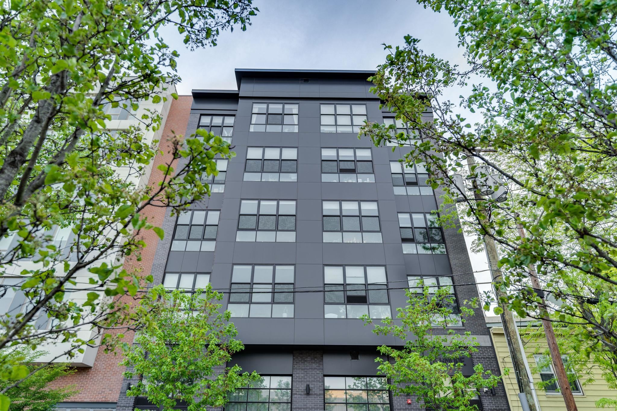 17 DIVISION ST Unit: 202