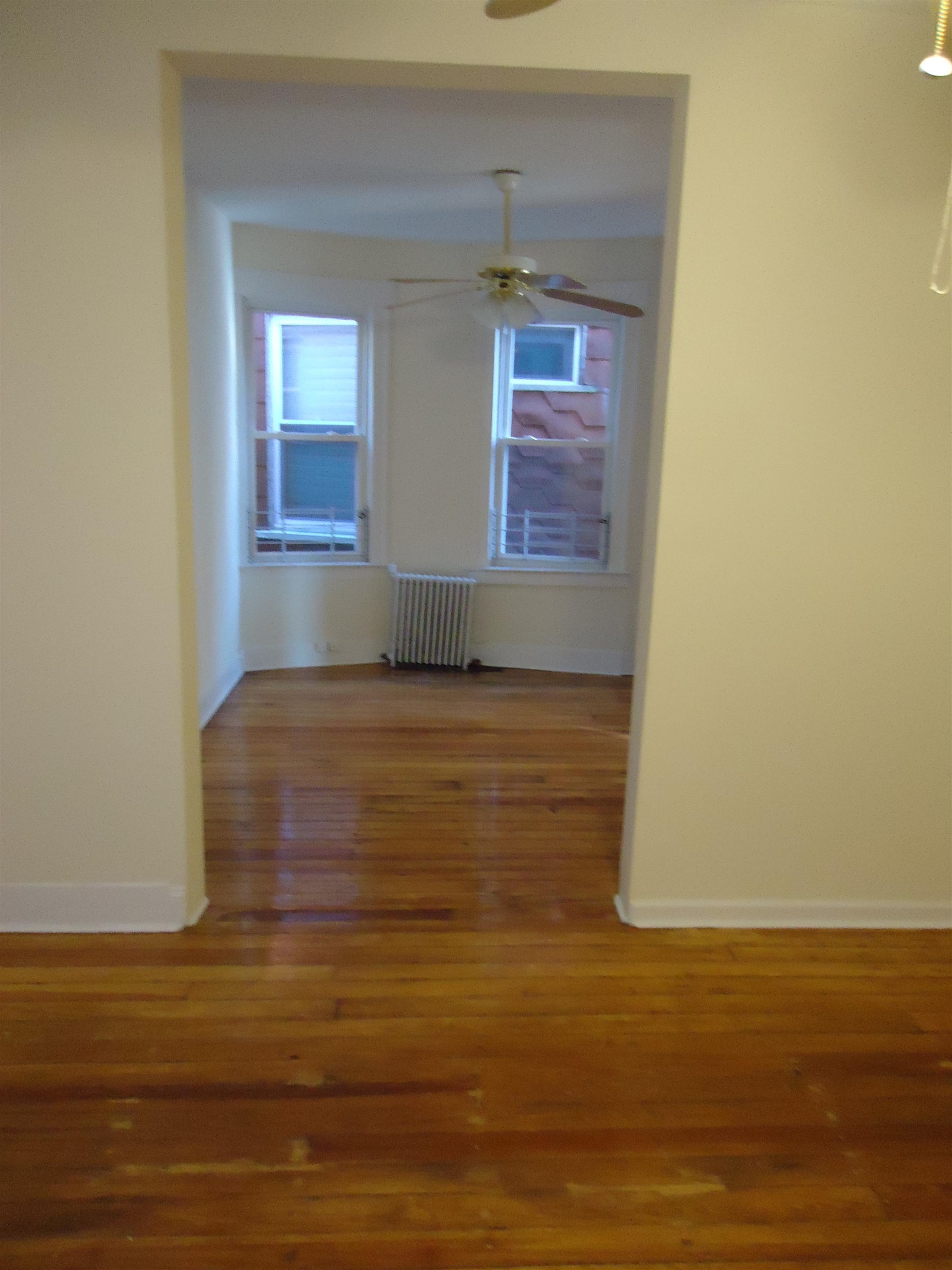 49 WARNER AVE