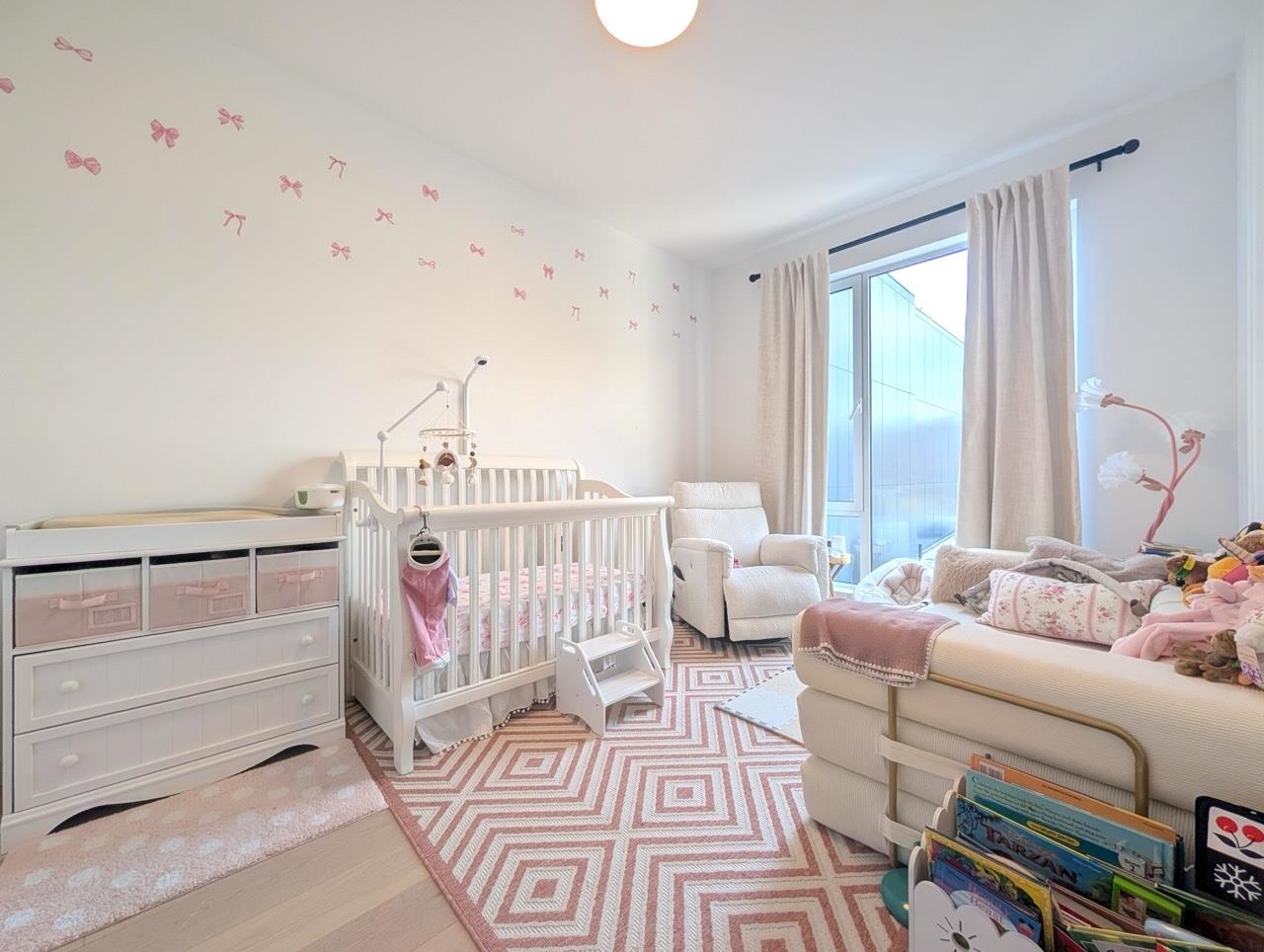 425 3RD ST Unit: 301