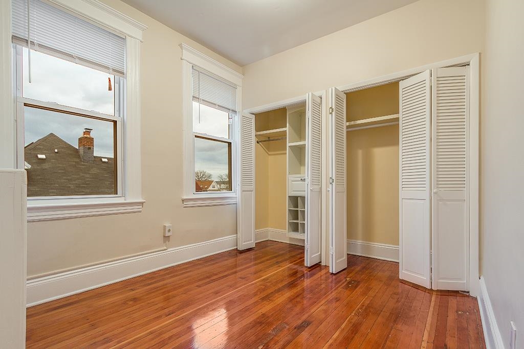 123-125 NEWMAN AVE