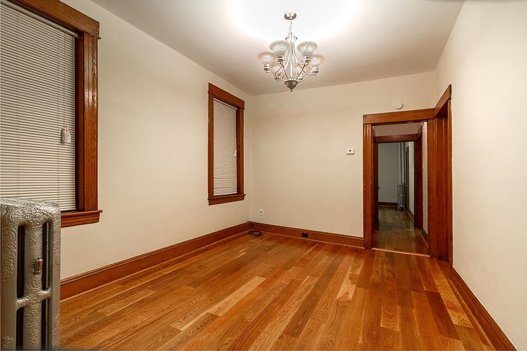 123-125 NEWMAN AVE
