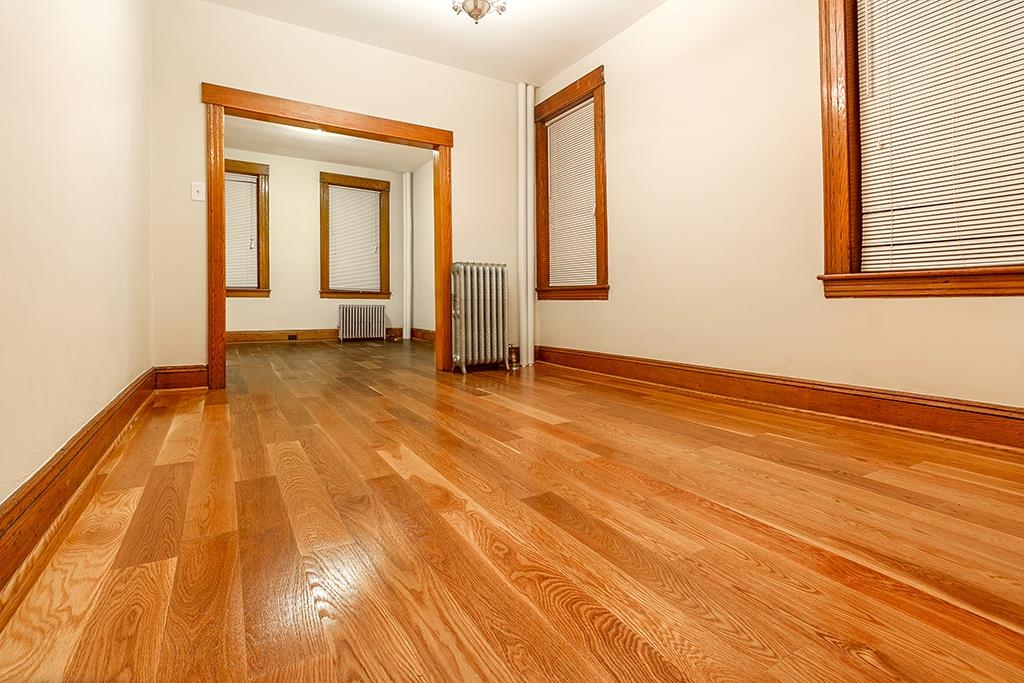 123-125 NEWMAN AVE