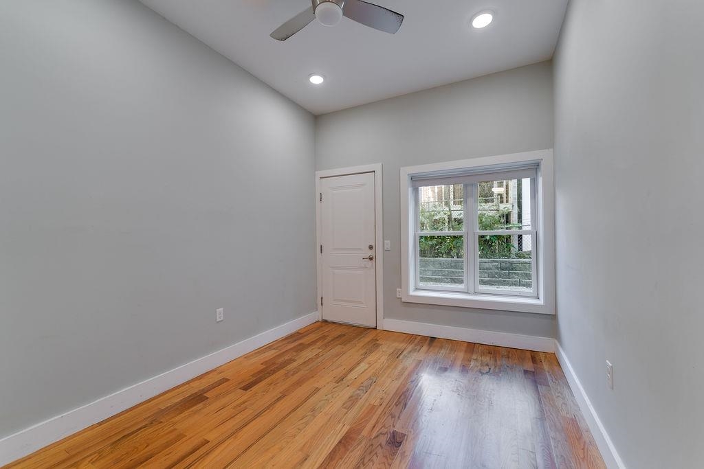 62 NEWKIRK ST Unit: 3C