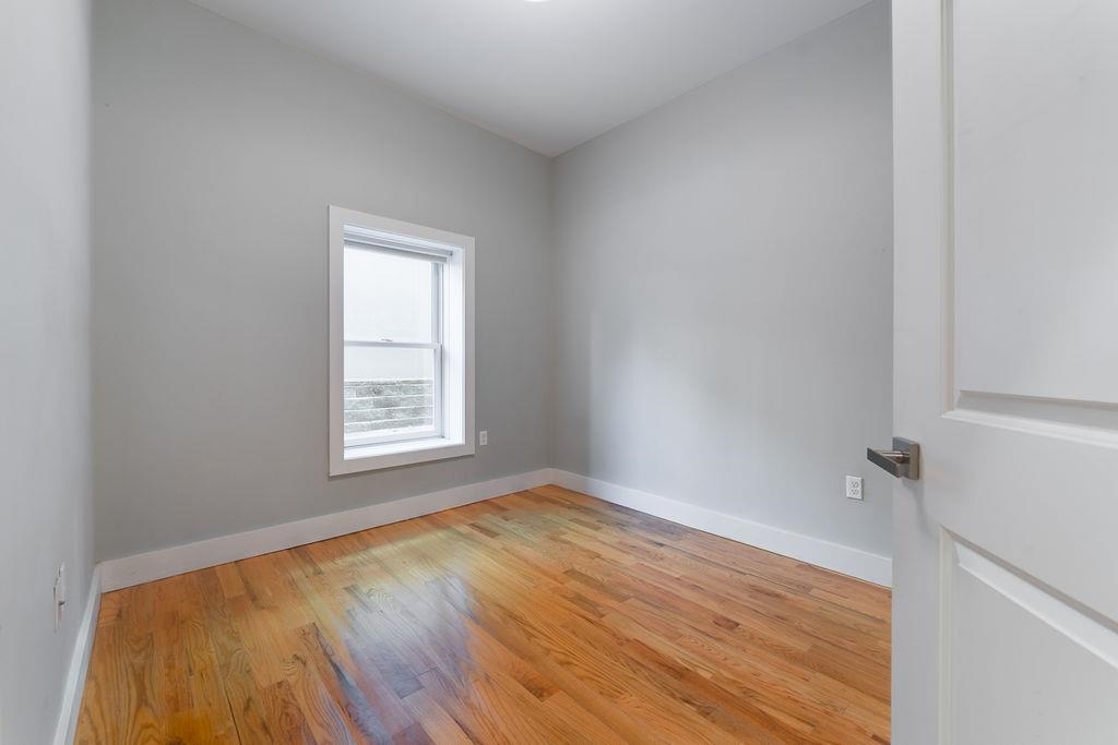 62 NEWKIRK ST Unit: 3C