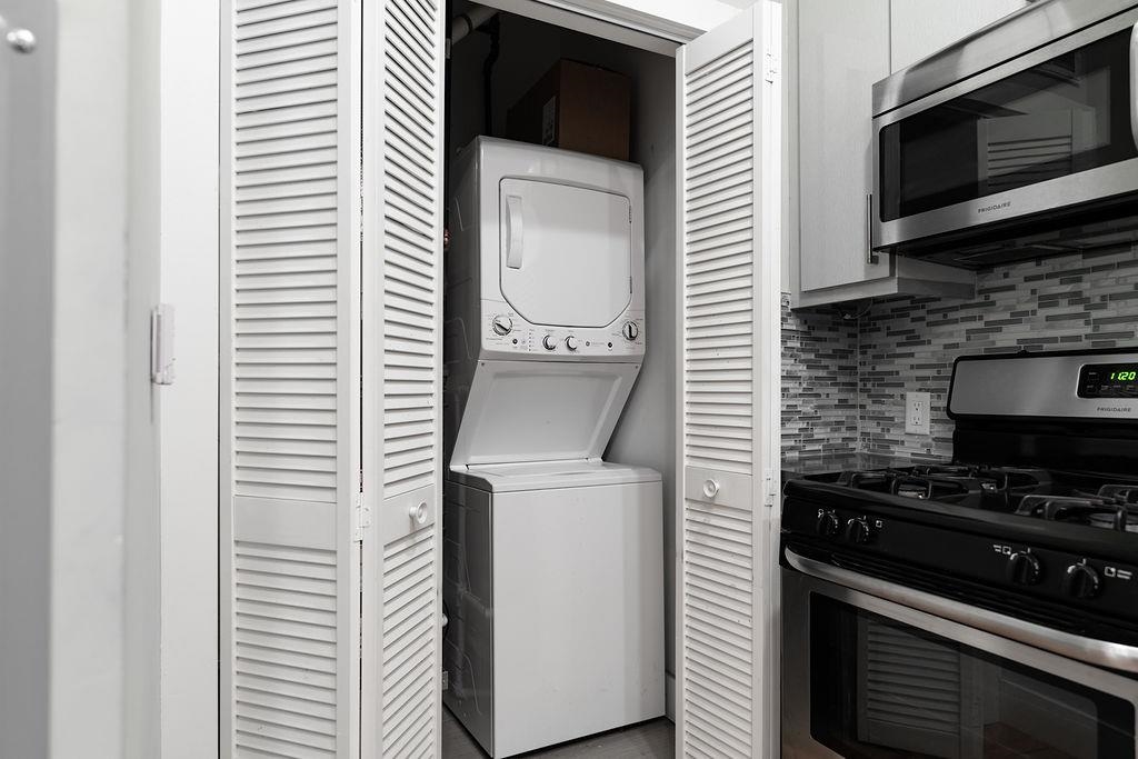 62 NEWKIRK ST Unit: 3C