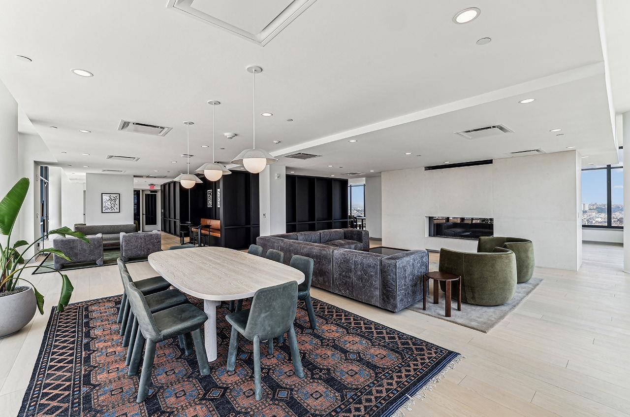 151 BAY ST Unit: 1005