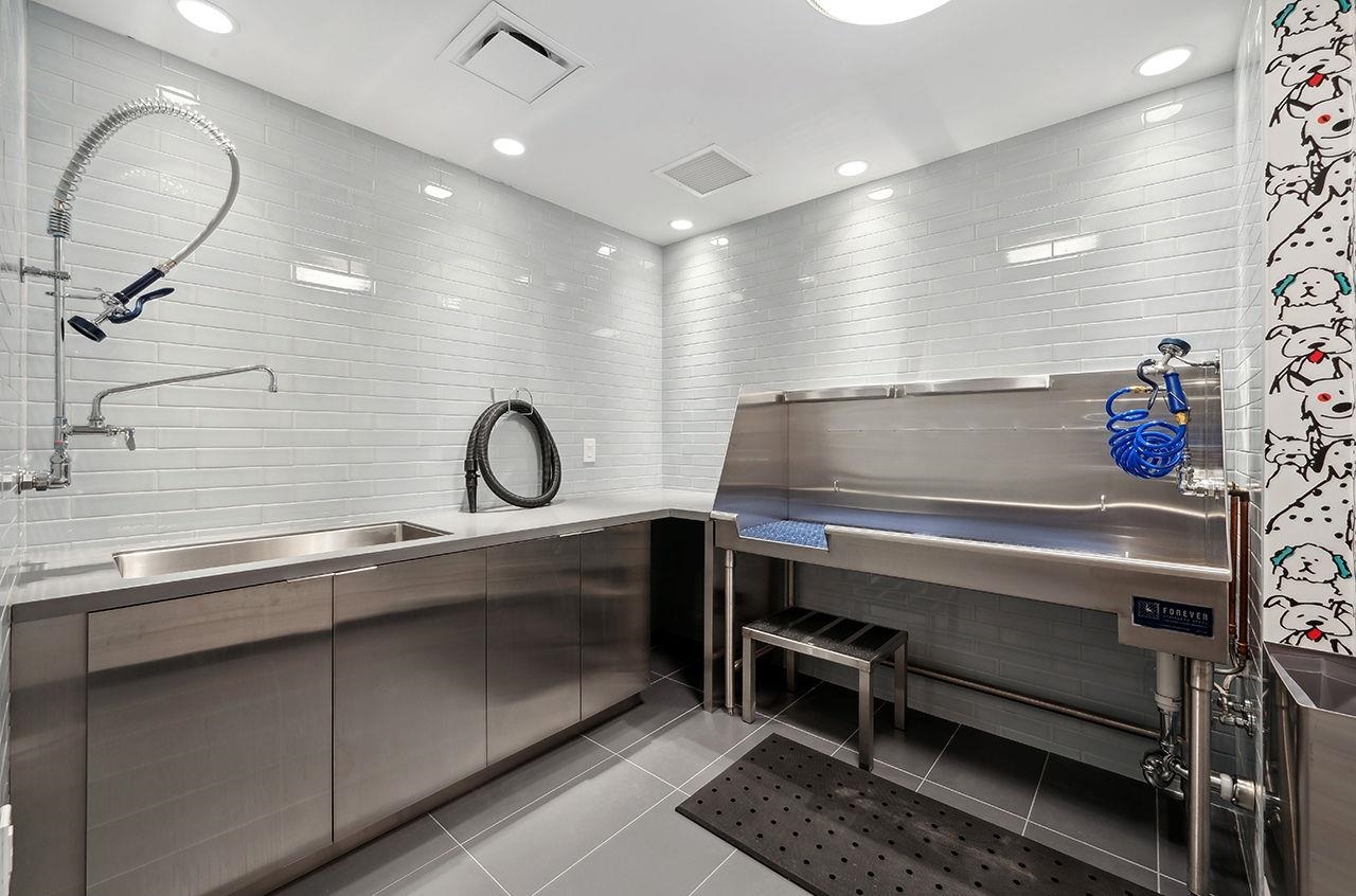 151 BAY ST Unit: 1005