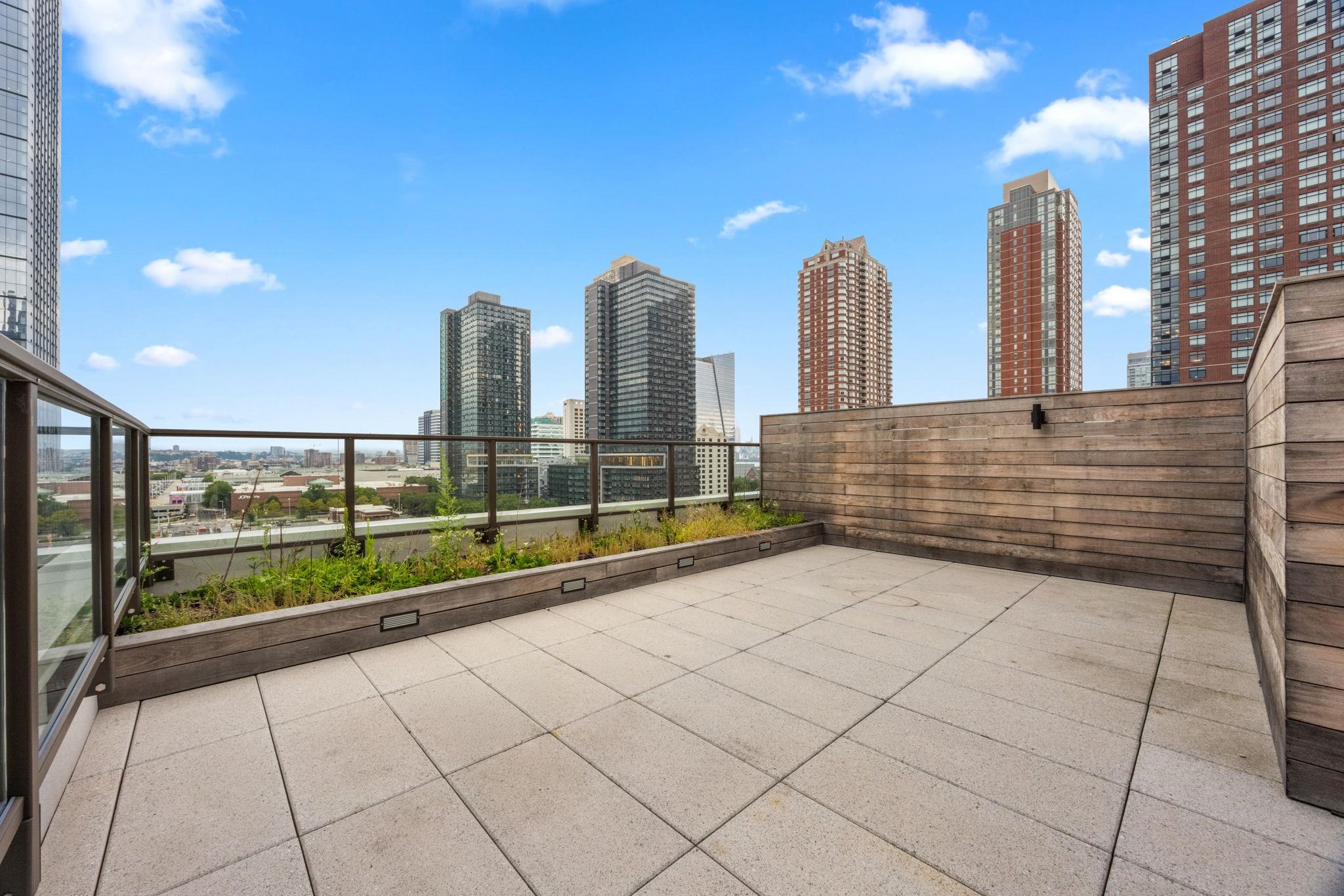 144 1ST ST Unit: 9N