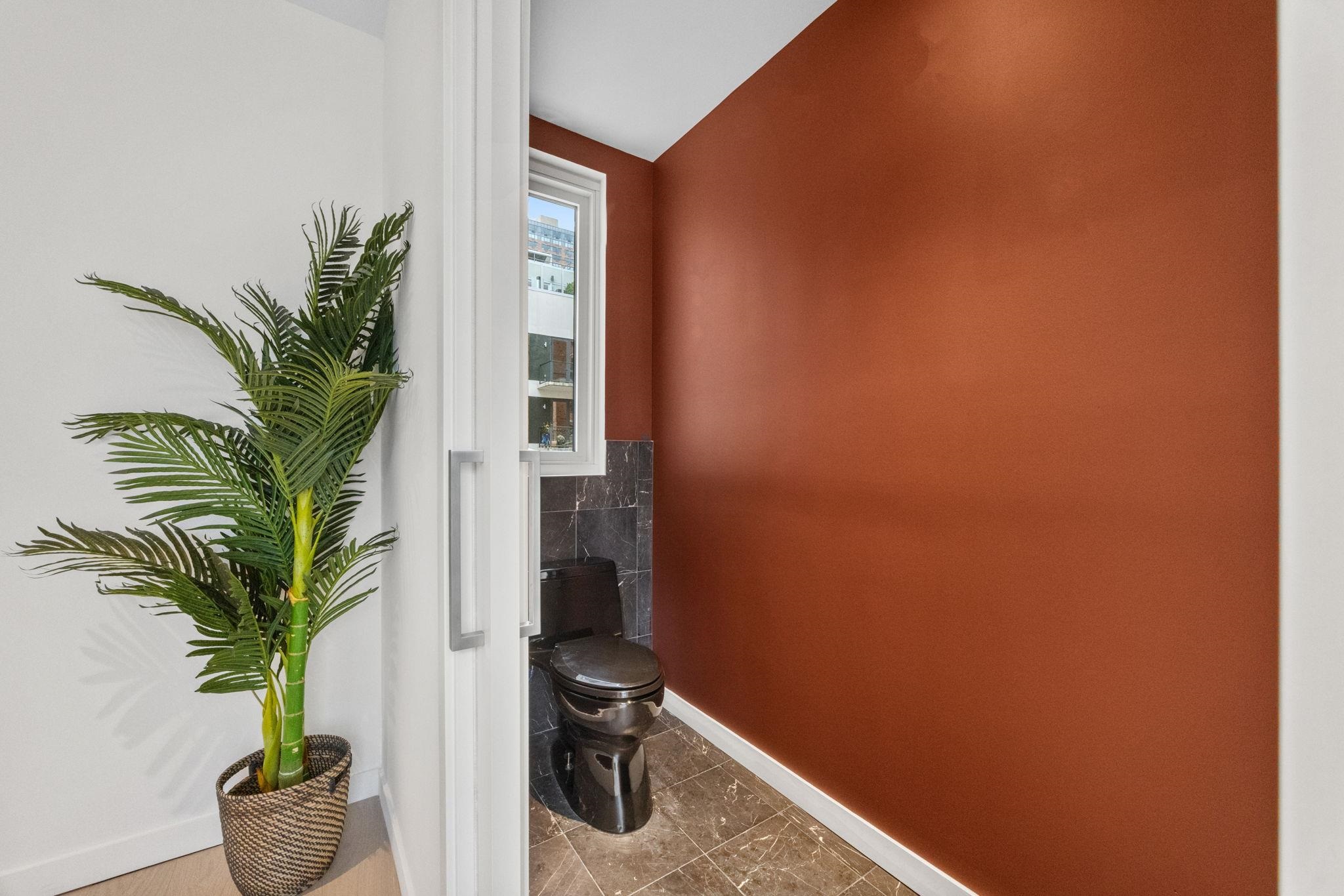 144 1ST ST Unit: 9N