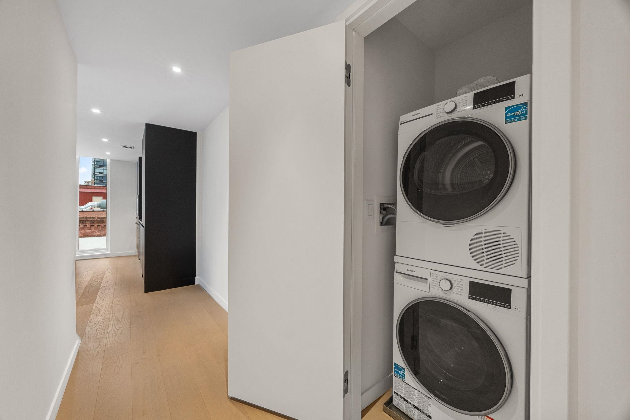 144 1ST ST Unit: 9N
