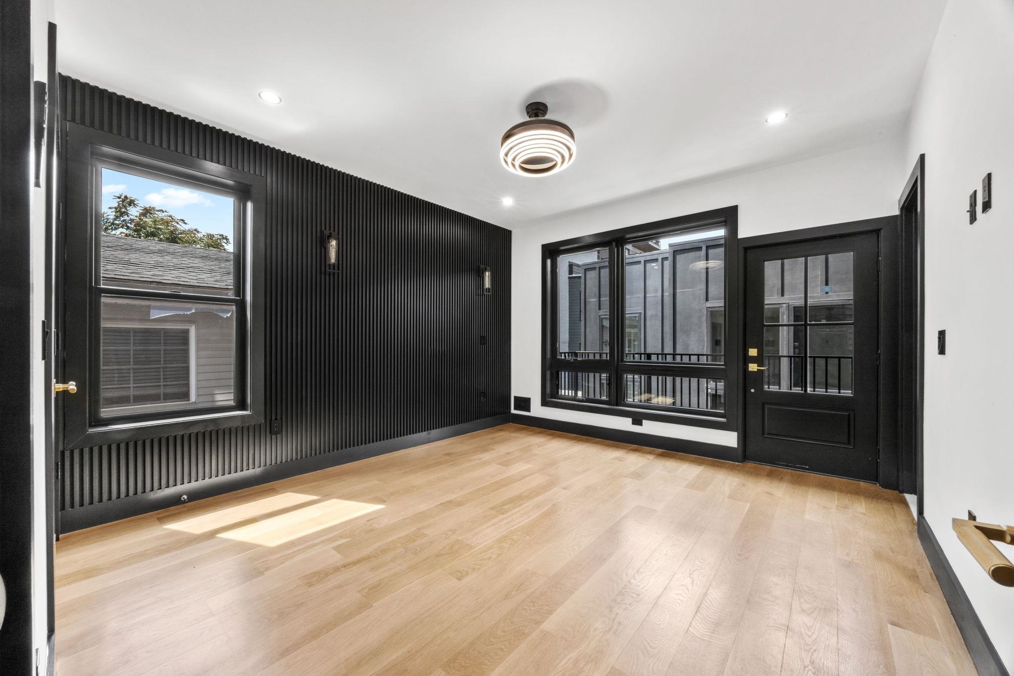 109 WEBSTER AVE Unit: 1