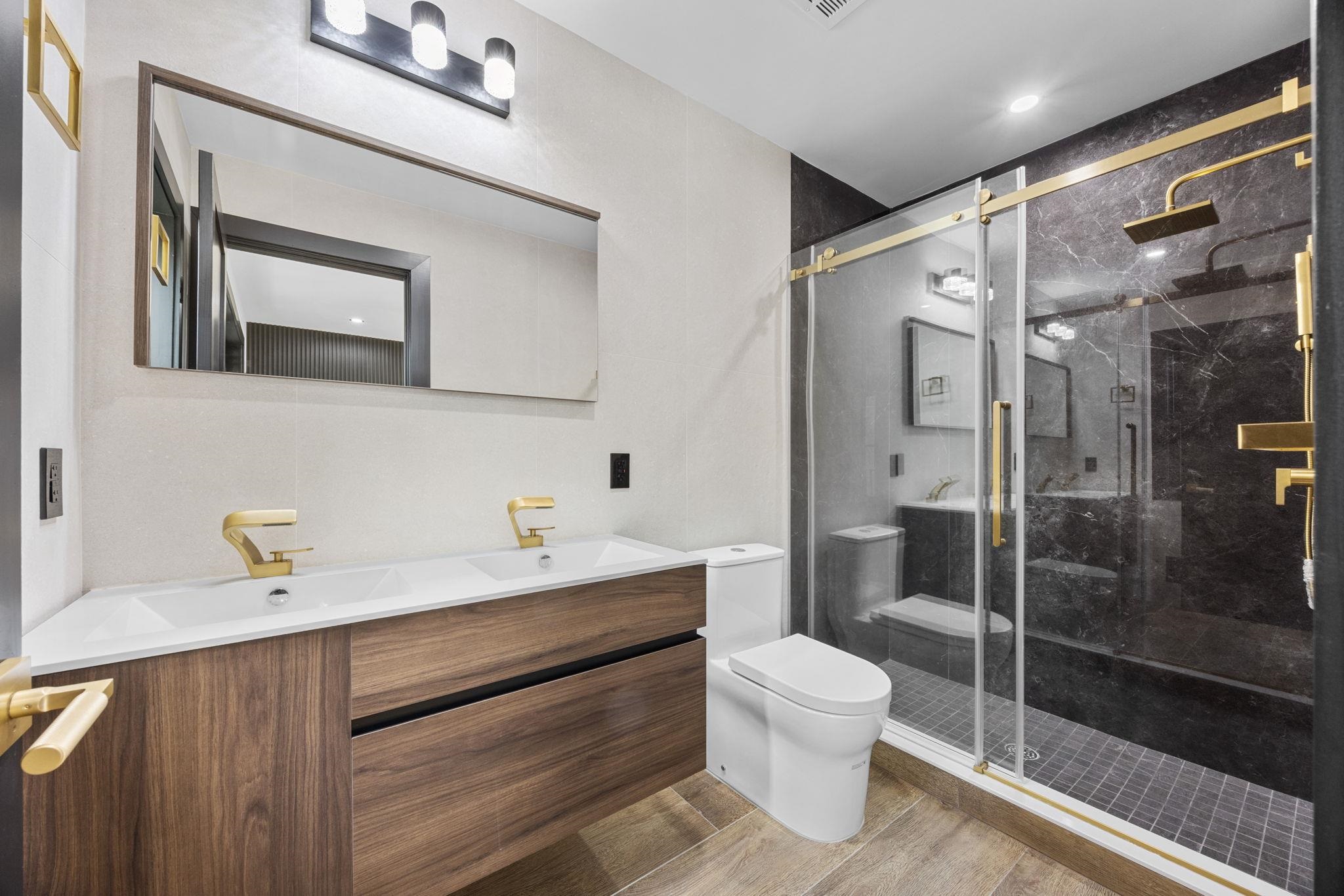 109 WEBSTER AVE Unit: 1