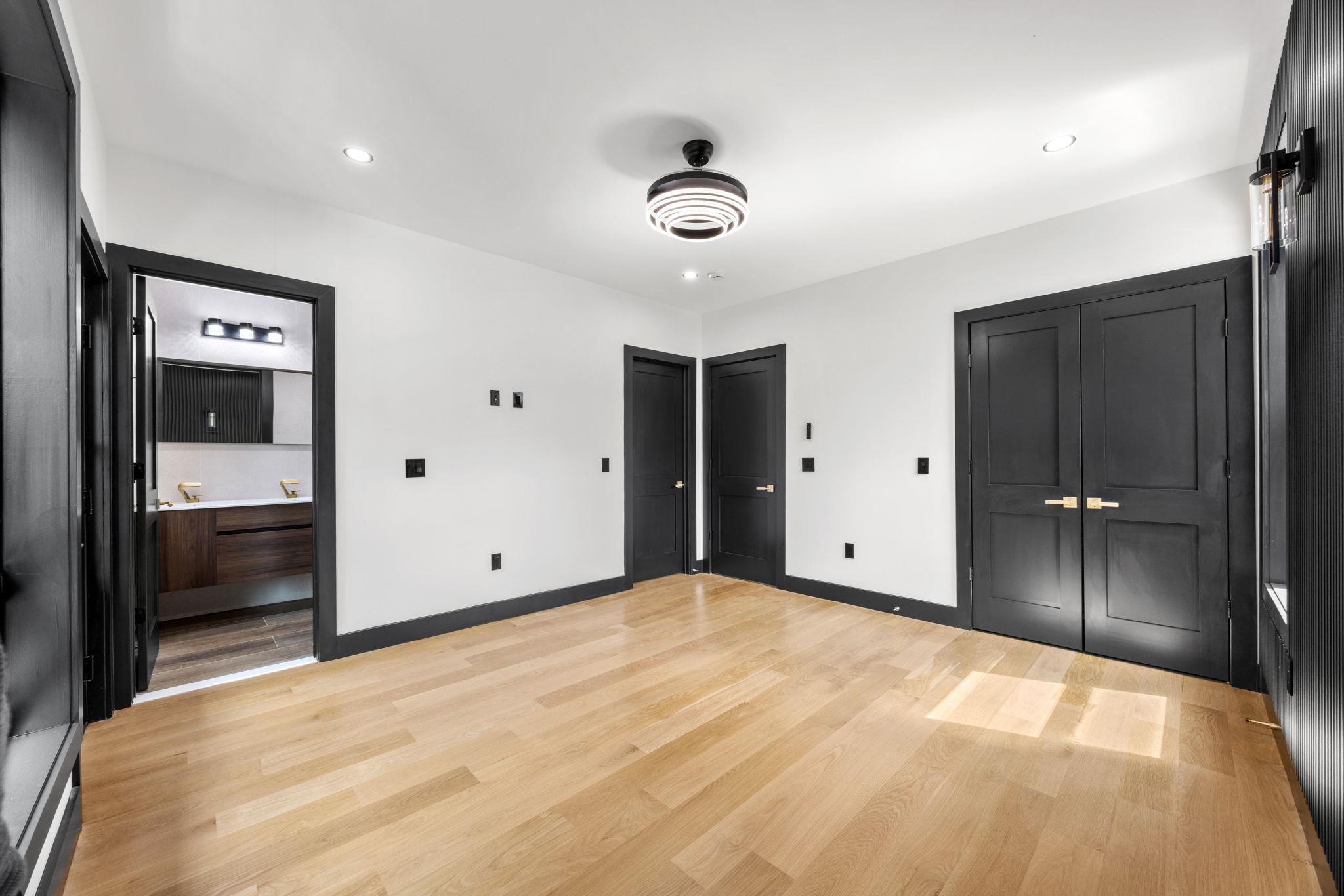 109 WEBSTER AVE Unit: 1