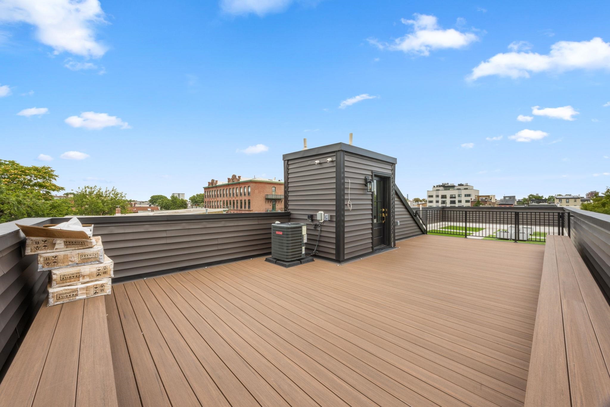 109 WEBSTER AVE Unit: 2