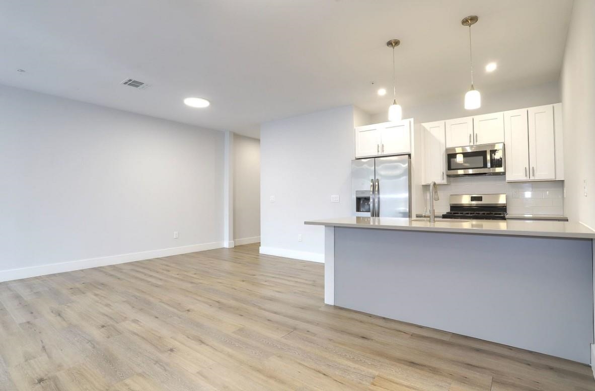 502 BROADWAY