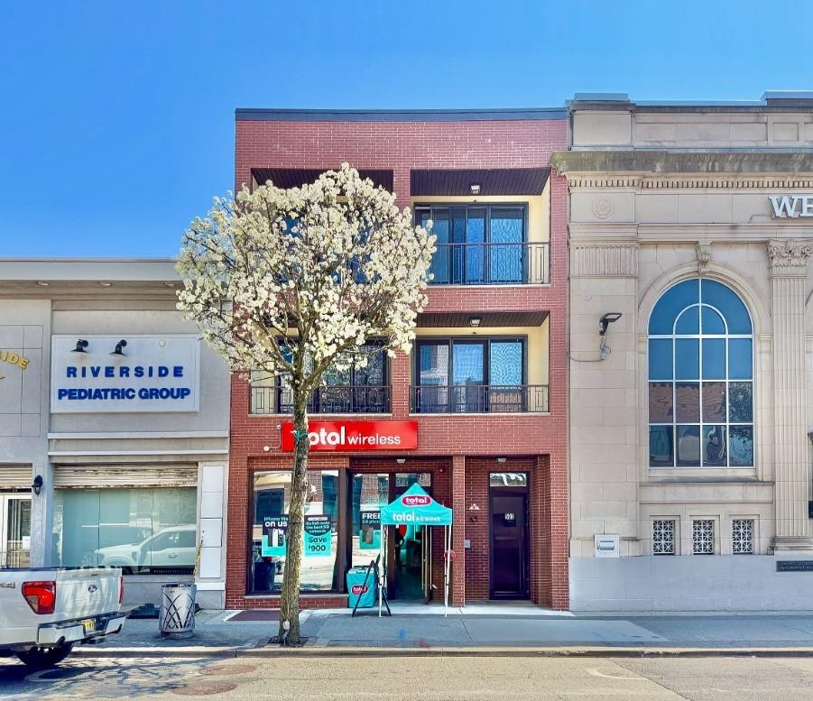 502 BROADWAY