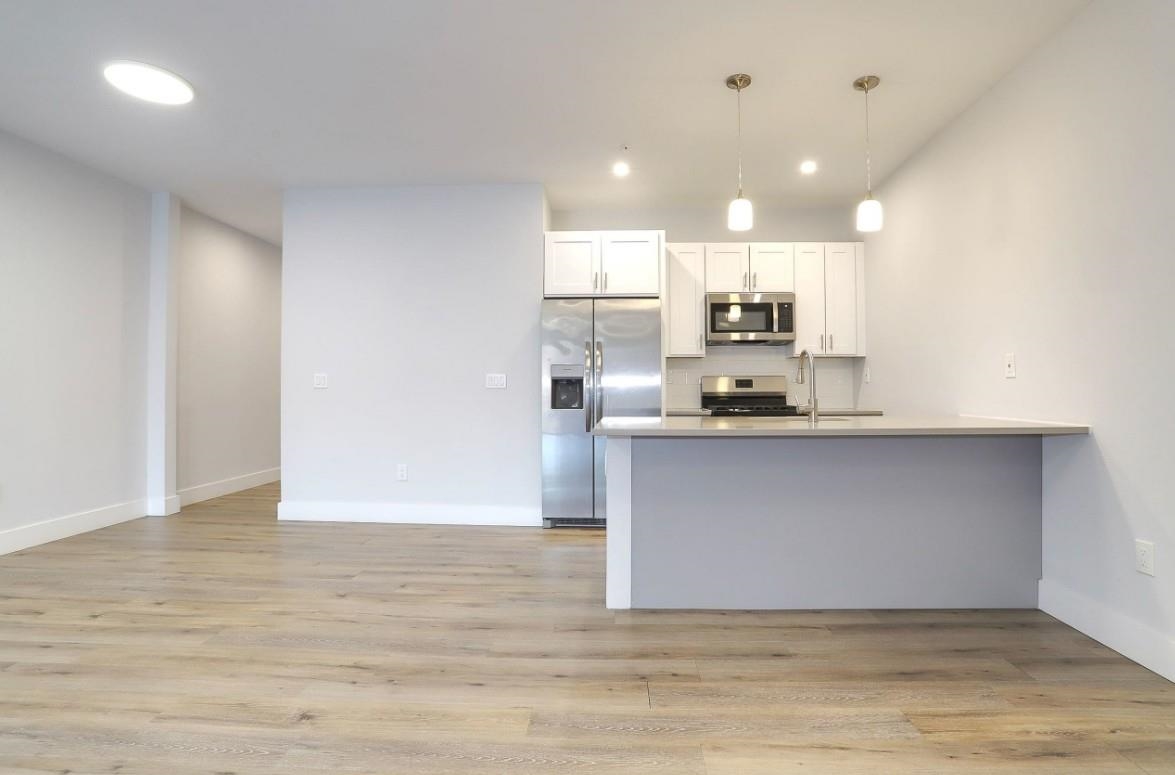 502 BROADWAY