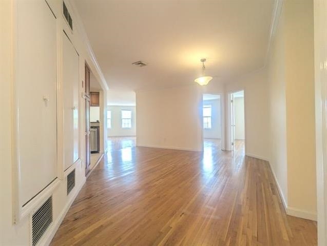 1001 CLINTON ST Unit: 5C