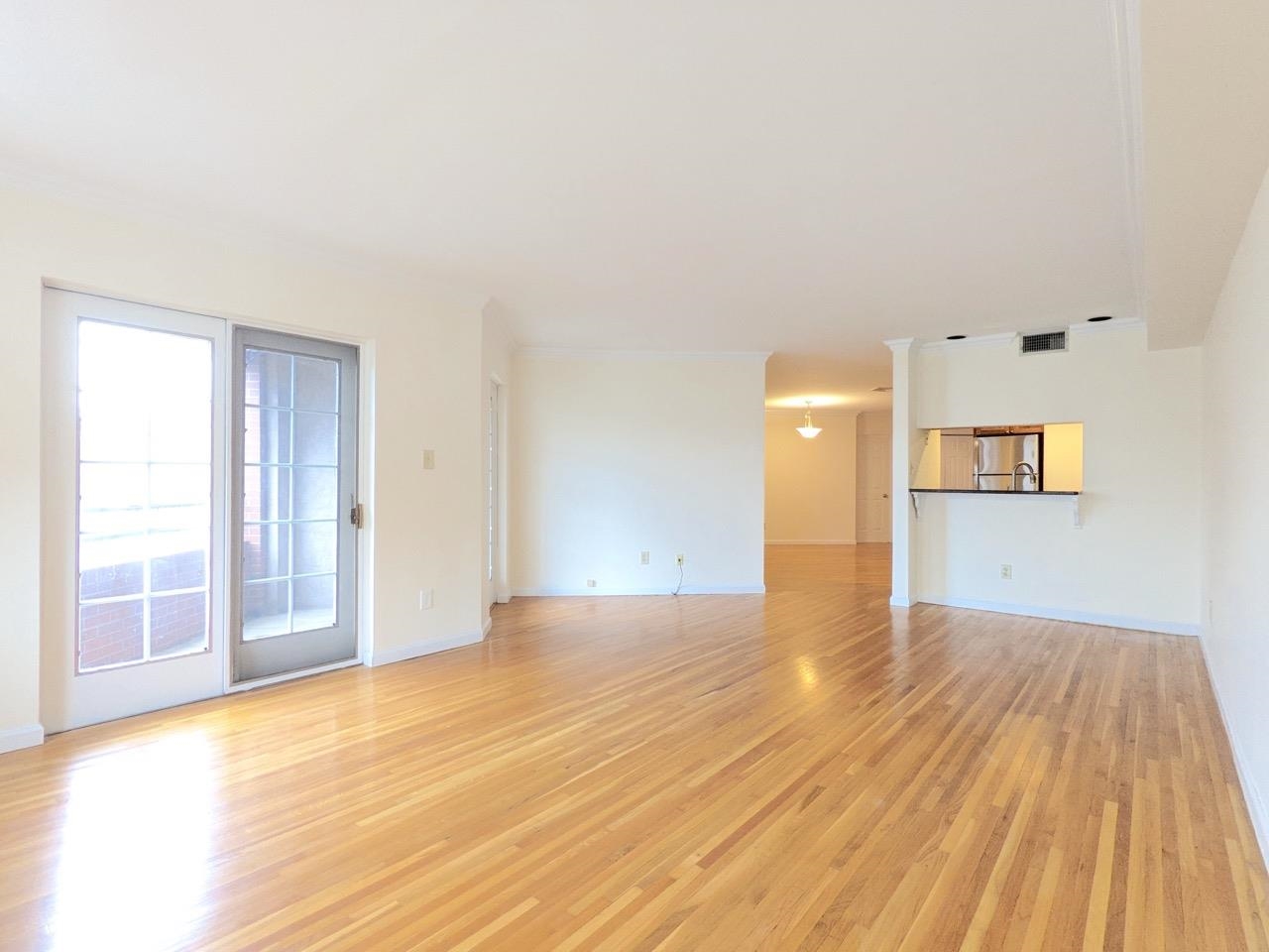 1001 CLINTON ST Unit: 5C