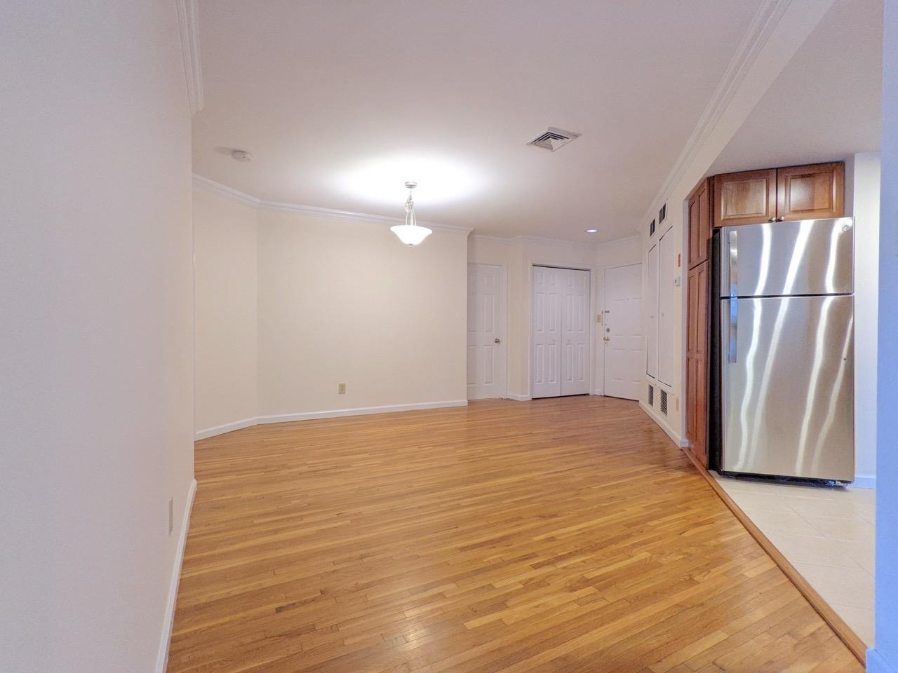 1001 CLINTON ST Unit: 5C