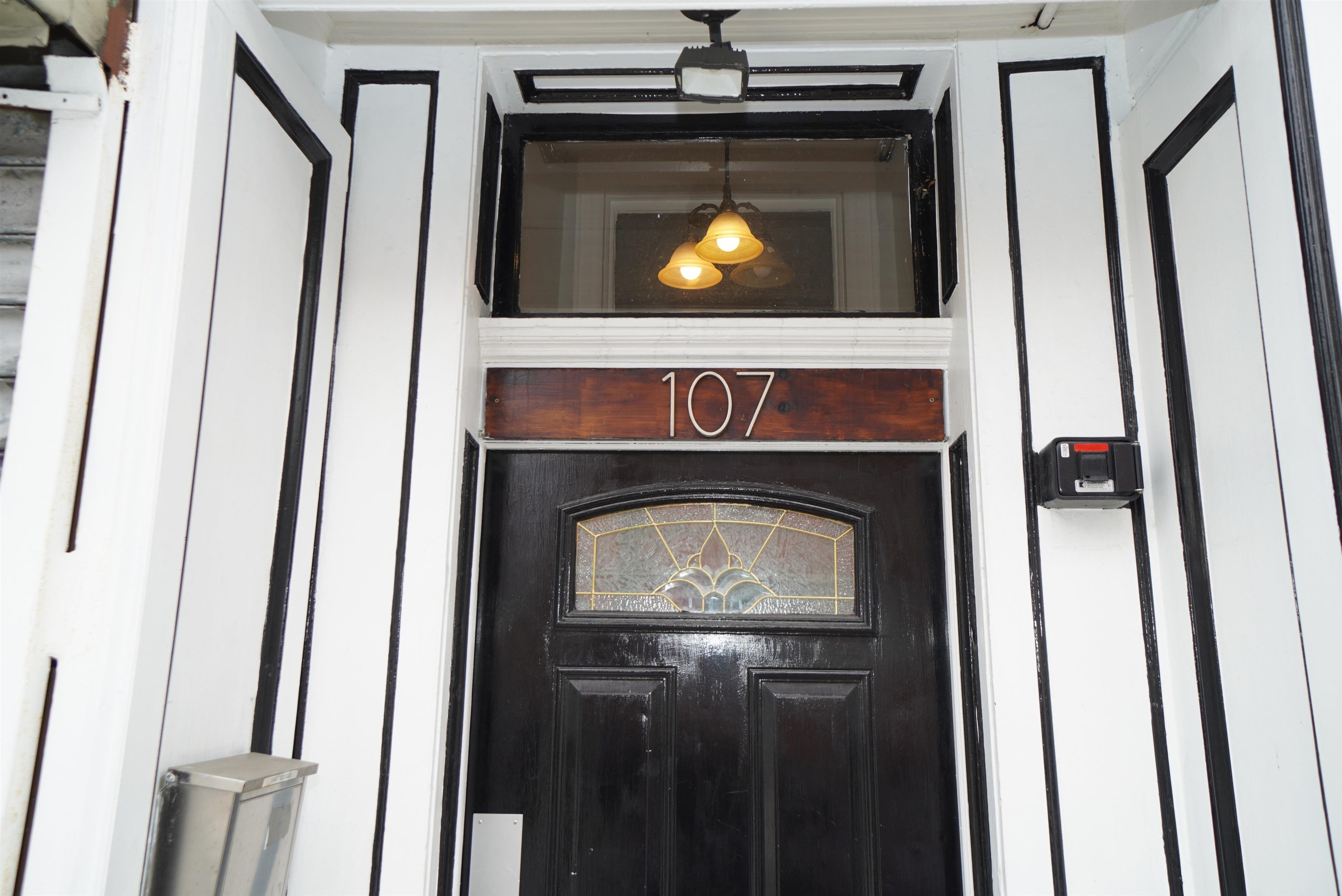 107 BOWERS ST Unit: 1R (101)