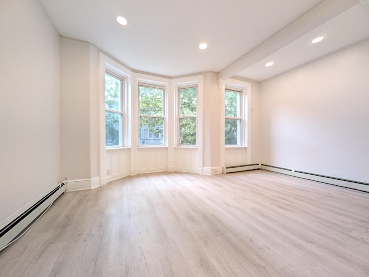116A BOORAEM AVE Unit: 2
