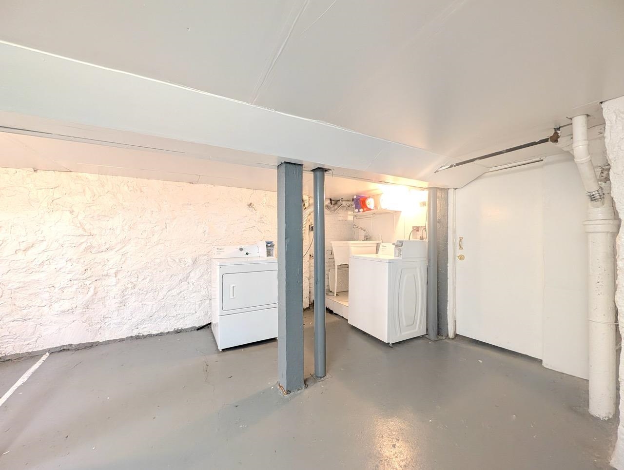 116A BOORAEM AVE Unit: 2