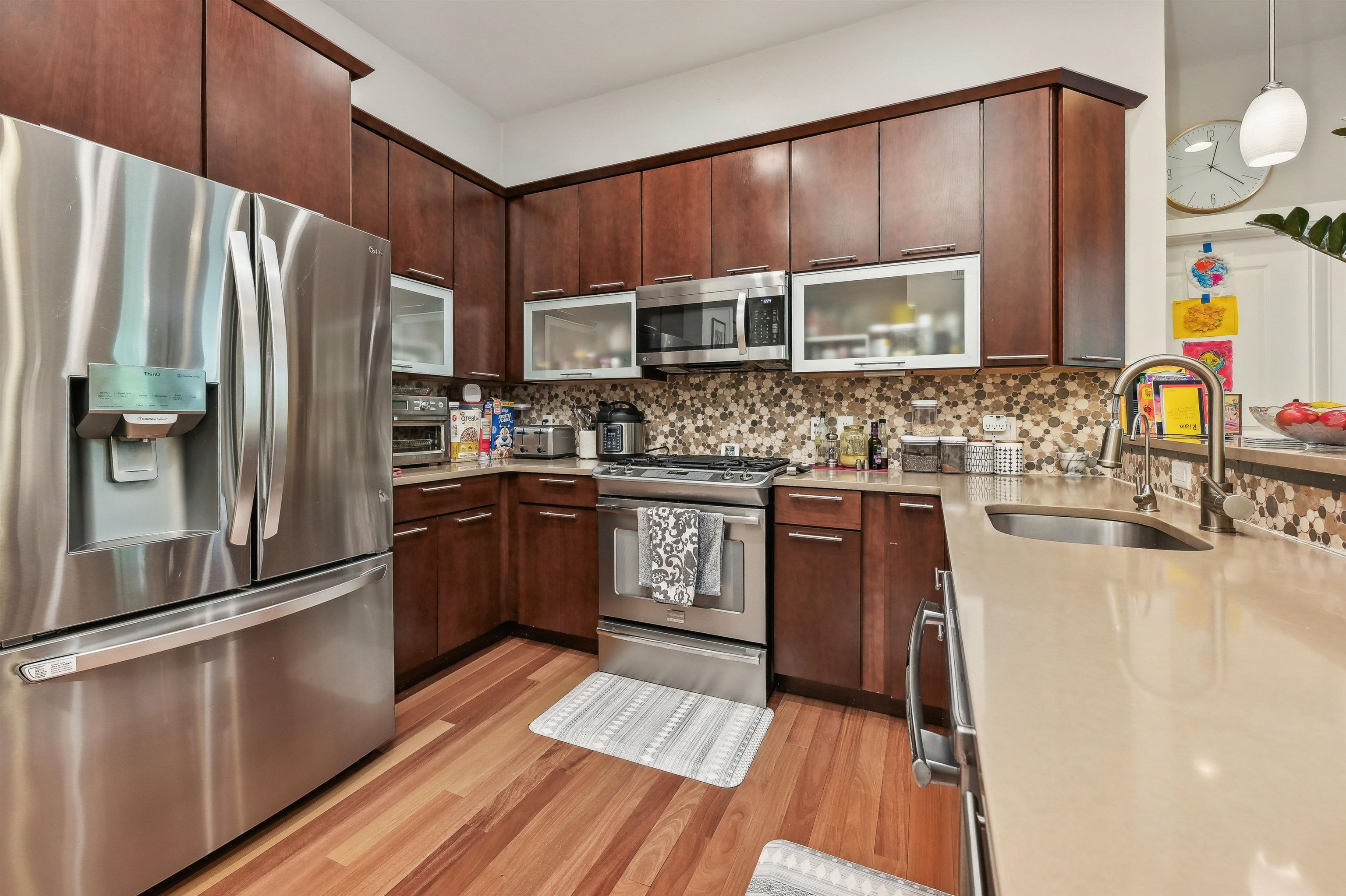 78 WAYNE ST Unit: 202