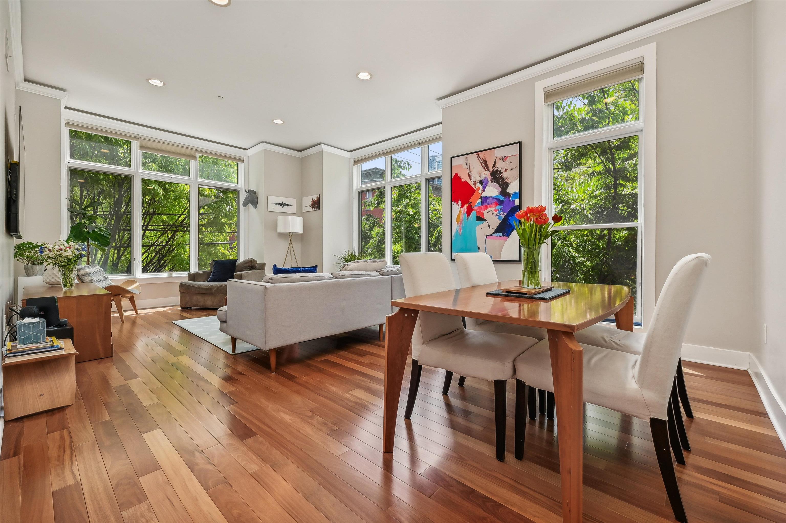 78 WAYNE ST Unit: 202