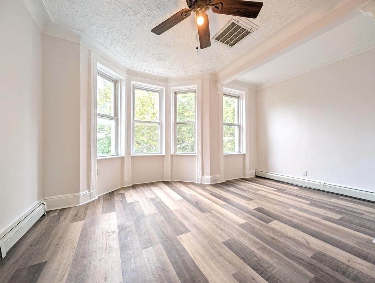 116A BOORAEM AVE Unit: 3