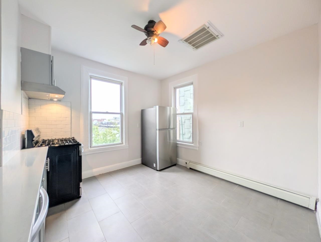 116A BOORAEM AVE Unit: 3