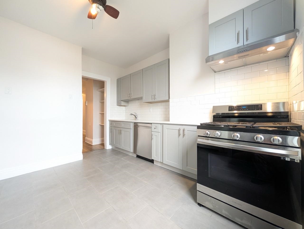 116A BOORAEM AVE Unit: 3