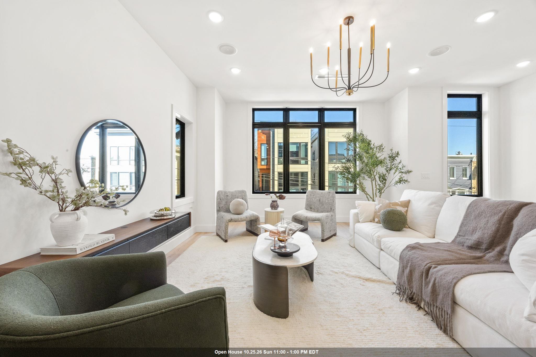 33 GRAHAM ST Unit: 1