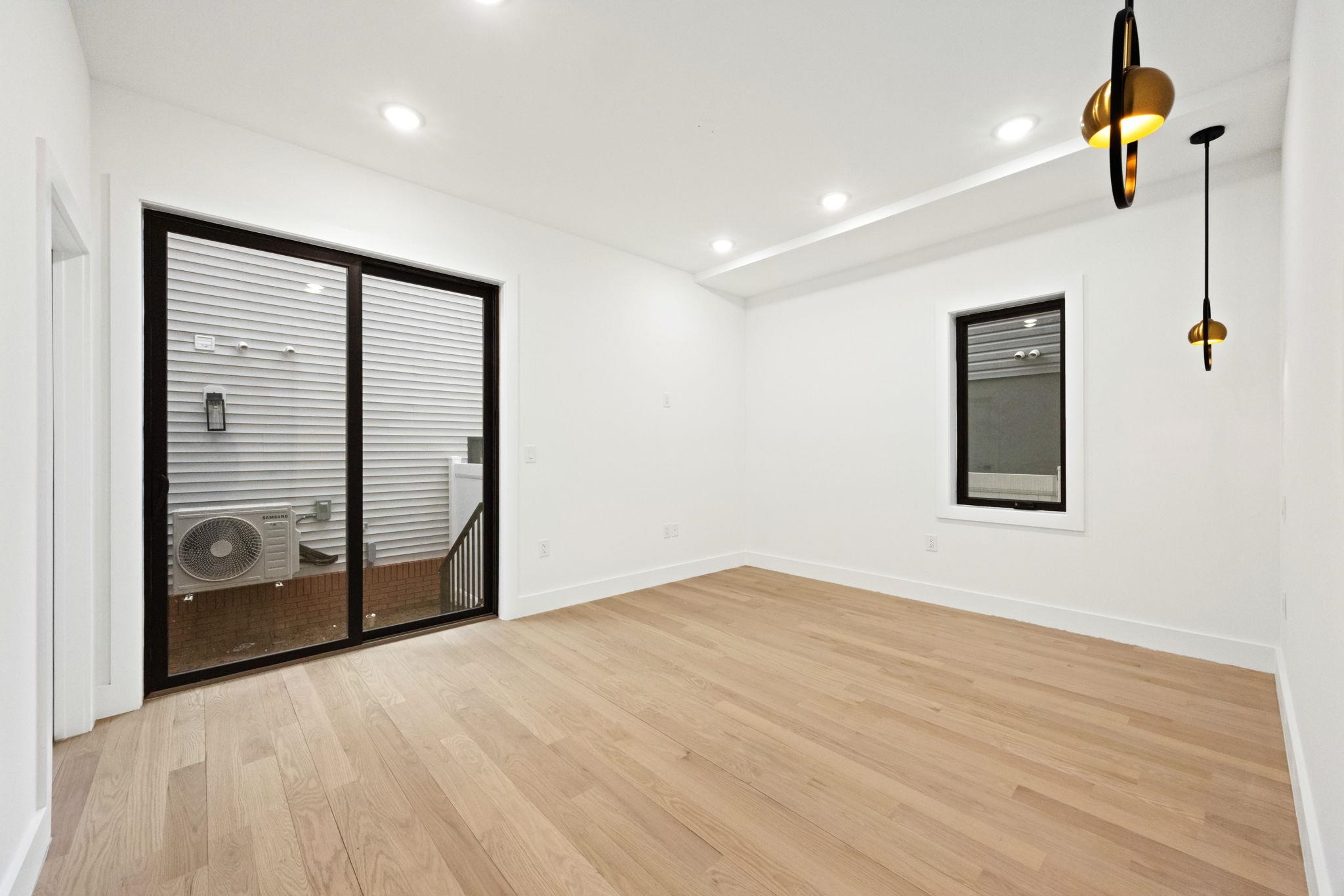 33 GRAHAM ST Unit: 1