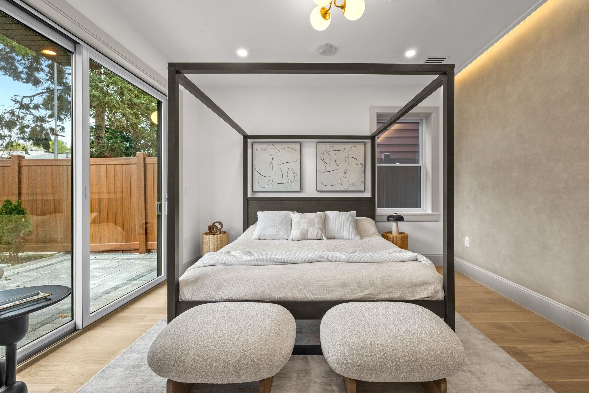 206 SHERMAN AVE Unit: 1