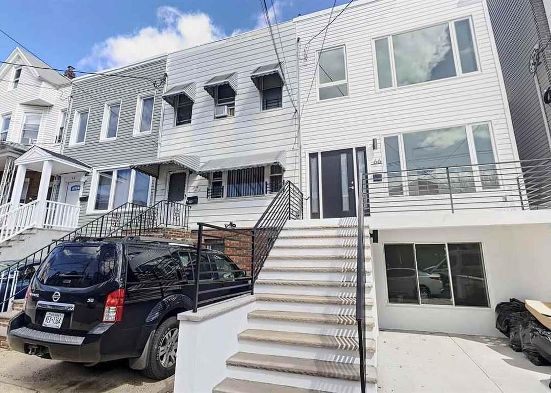 66 CHARLES ST
