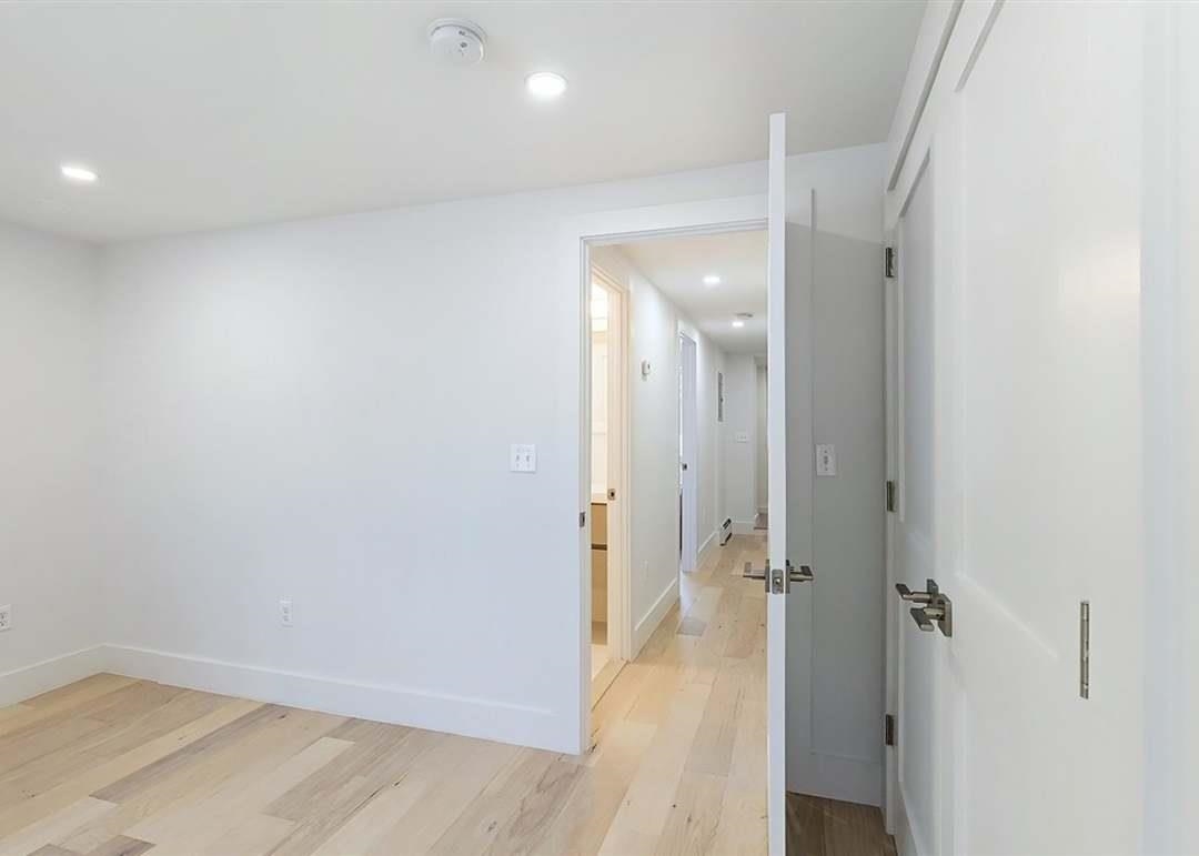 66 CHARLES ST