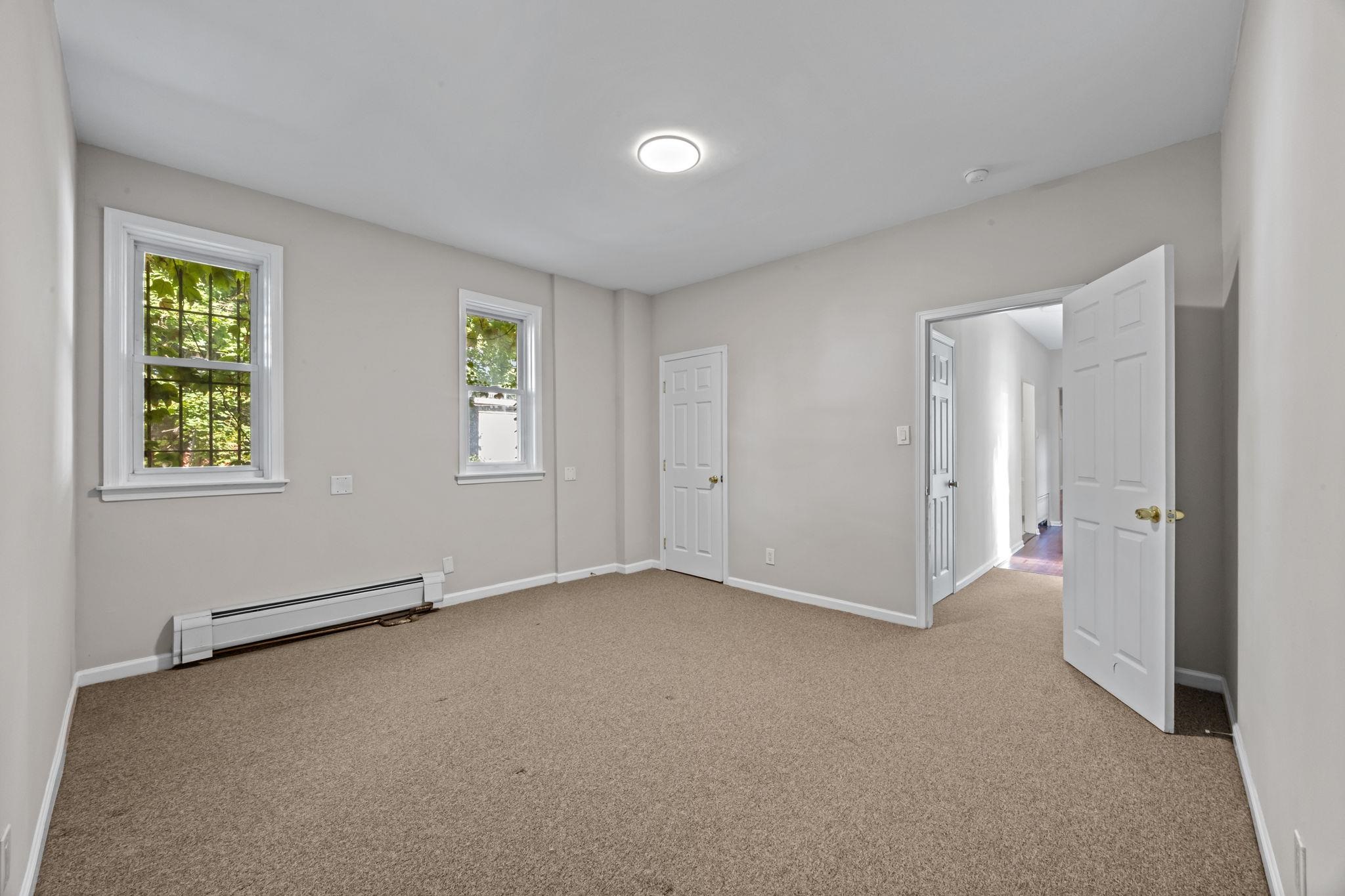 681 BERGEN AVE