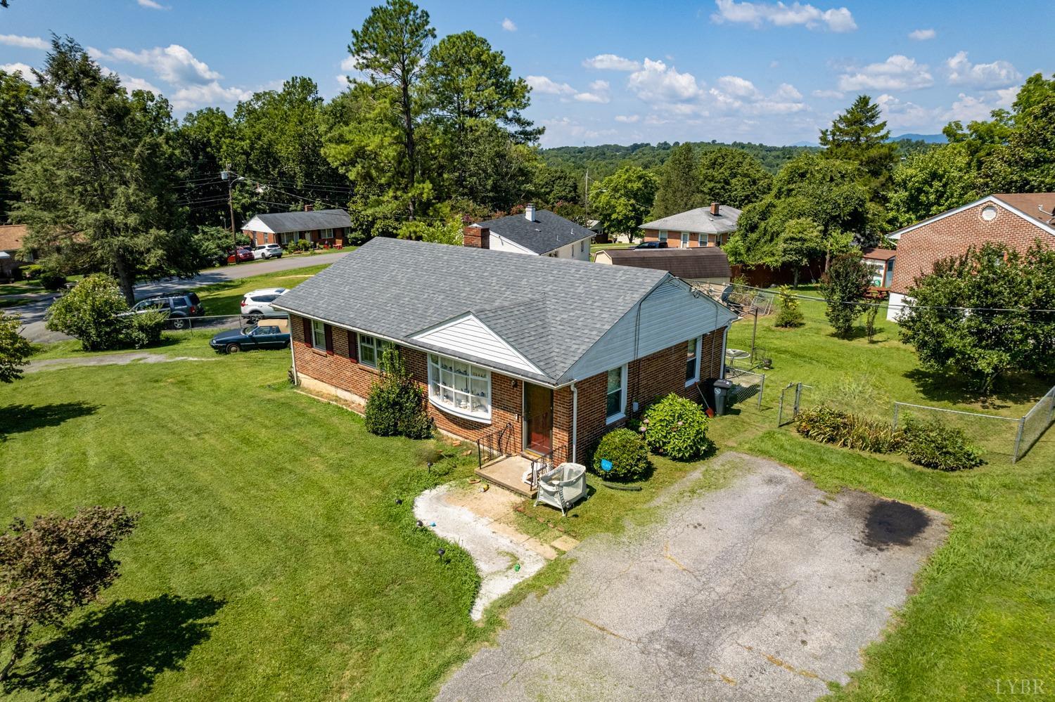 1201 Dandridge Drive