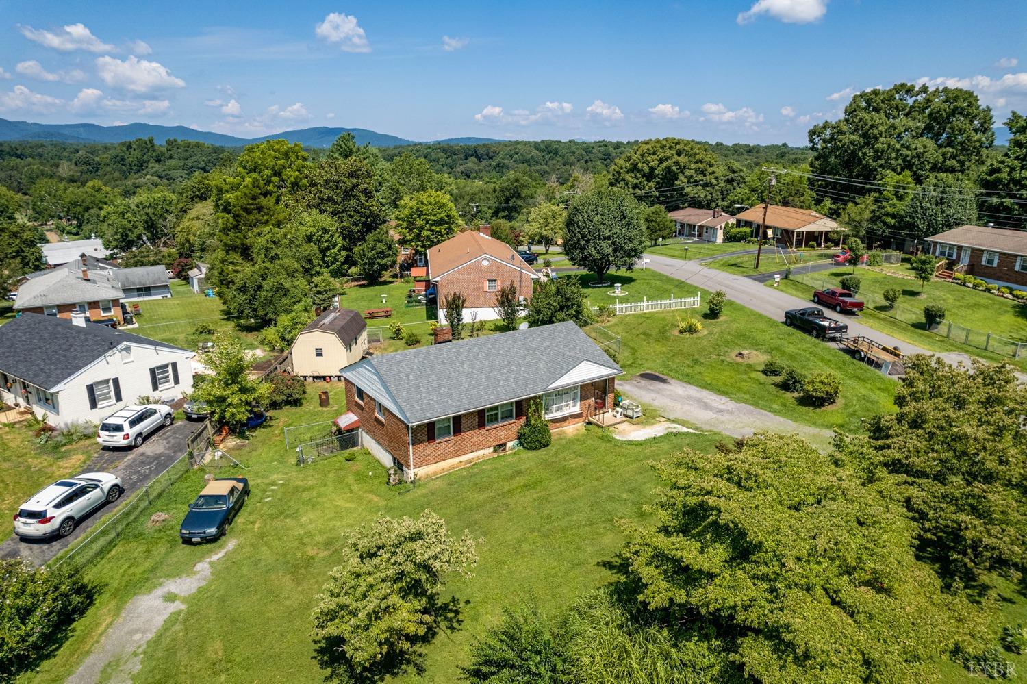 1201 Dandridge Drive