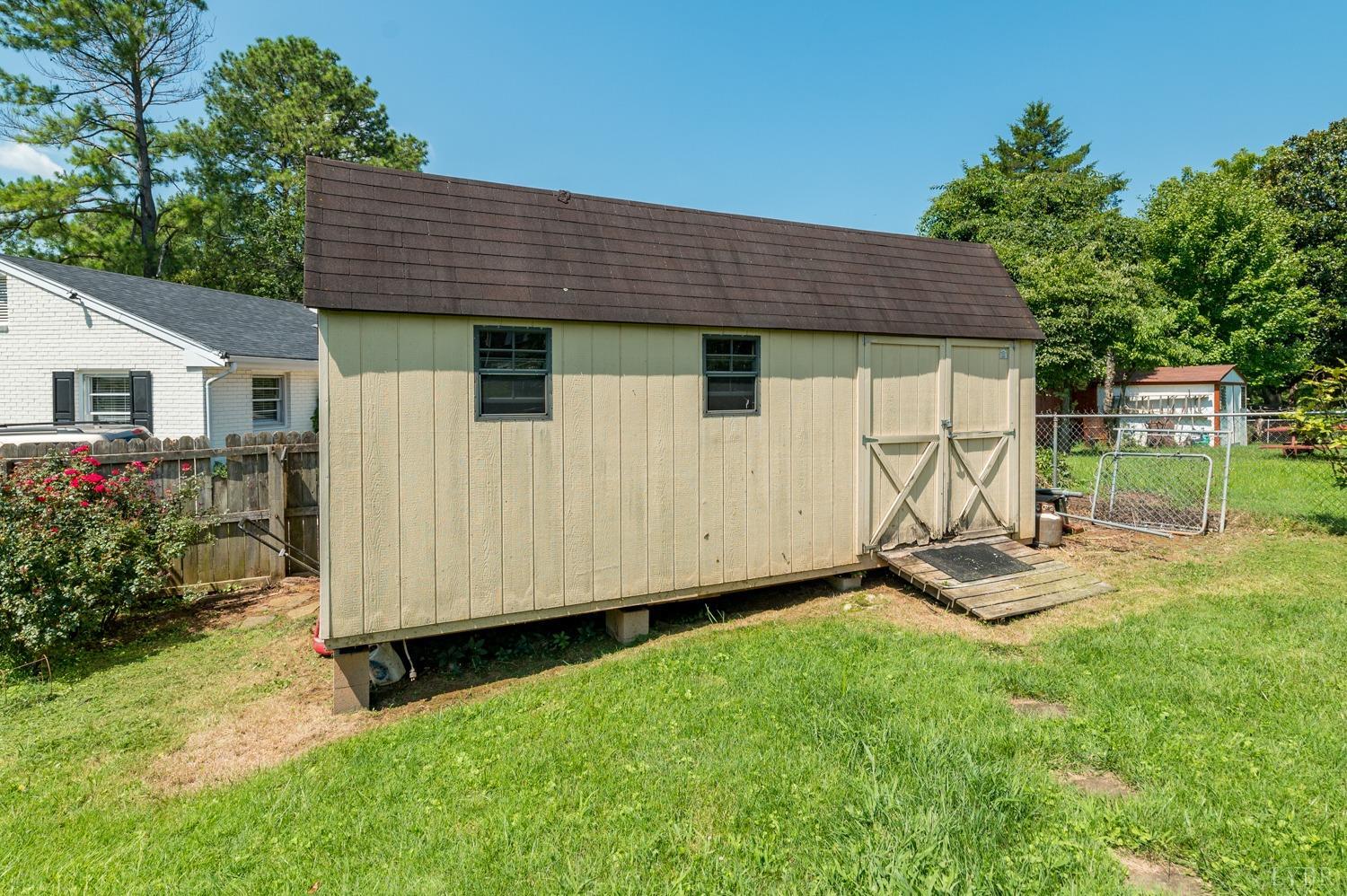 1201 Dandridge Drive