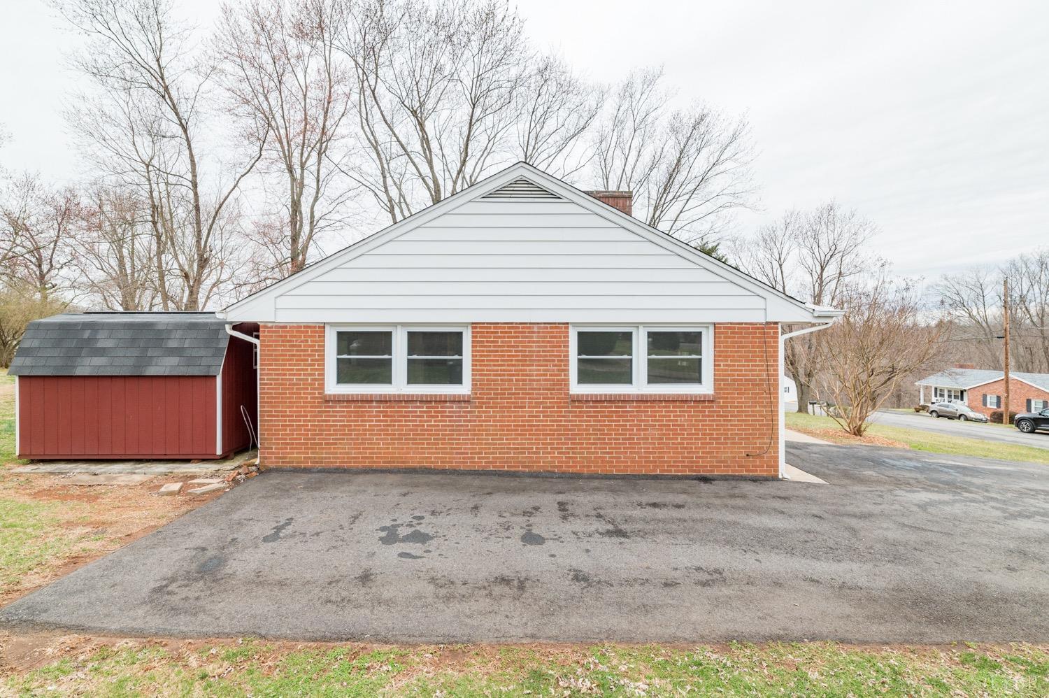7131 Meadowbrook Road