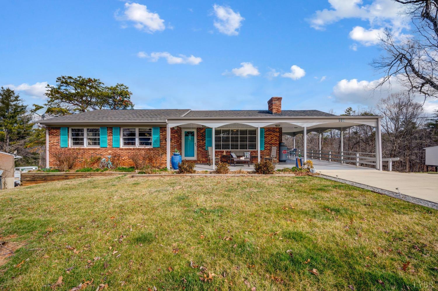 561 Westview Circle