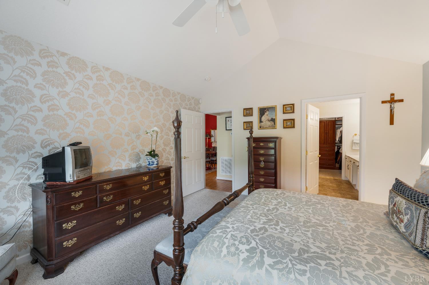 1384 Jefferson Way